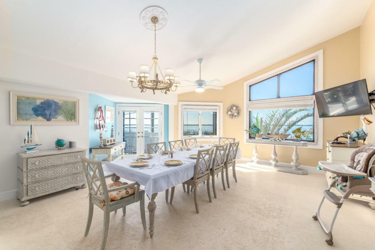Family Tides Villa Stuart Exteriör bild